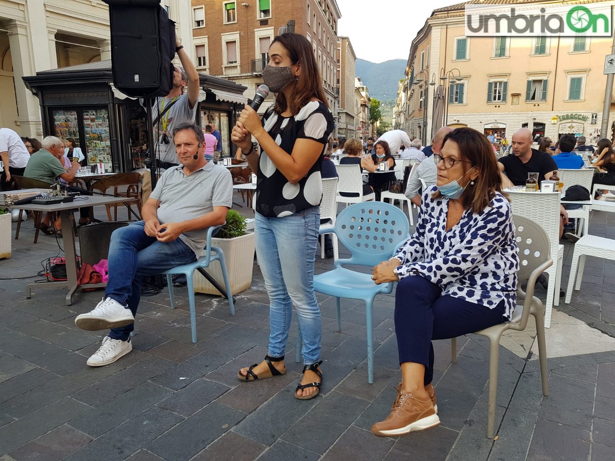 Covid: «Scuole, rischio calcolato. Lo stop al vaccino è trasparente»