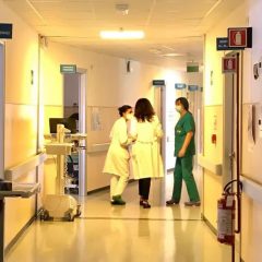 Ospedale Terni, lettera ‘degli 8’ dopo la bufera: «Qui grande lavoro»