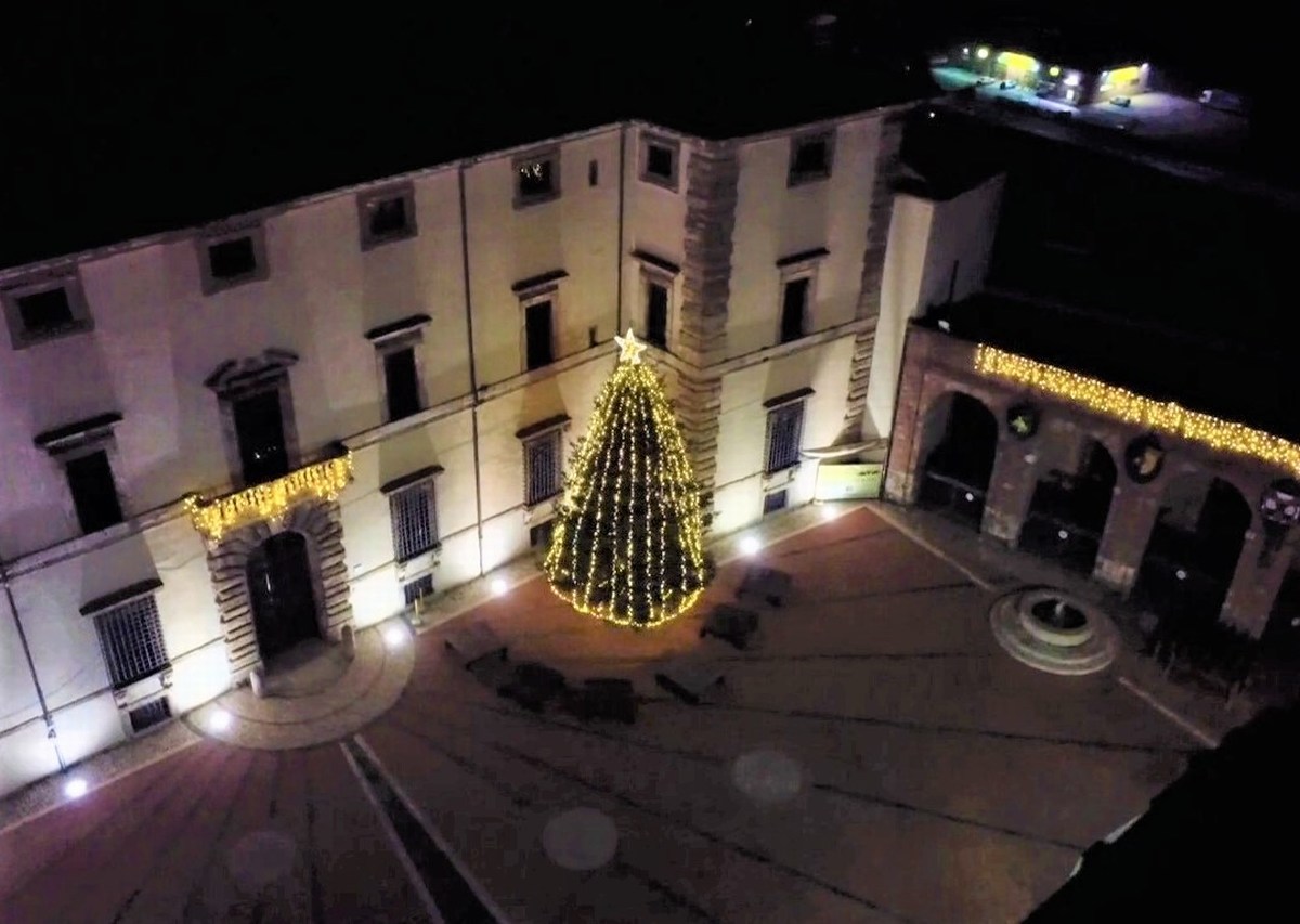 Acquasparta, gli auguri del Comune in un video