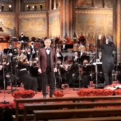 Bocelli fa risuonare il Padre Nostro nella Basilica di Assisi