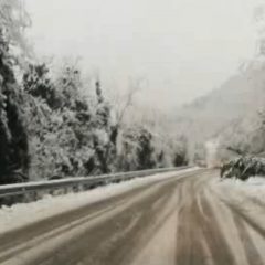 Video – Terni-Spoleto, difficoltà per la neve sul valico della Somma