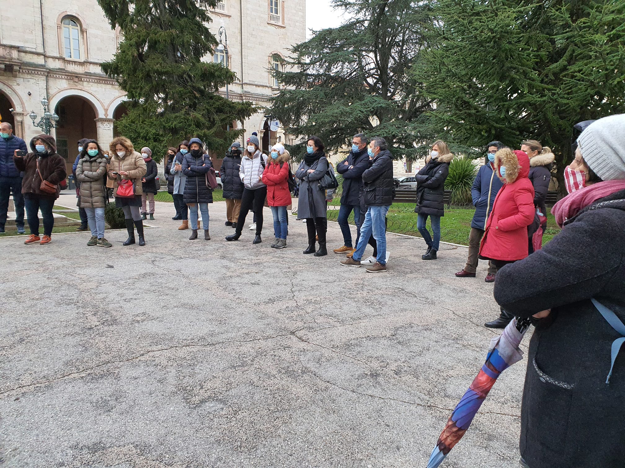 Protesta in centro per il rientro a scuola: «Dad sia eccezione»