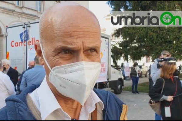 «Subito indennizzi e vaccini per tornare a lavorare in sicurezza»