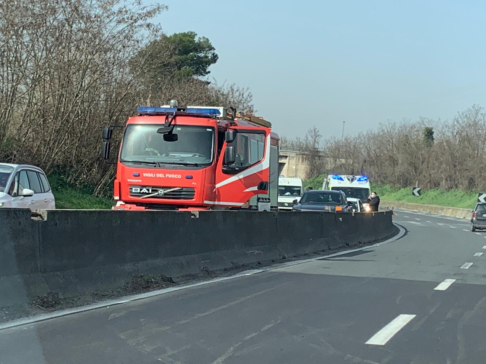 Ospedalicchio, schianto fra tre auto in direzione Foligno