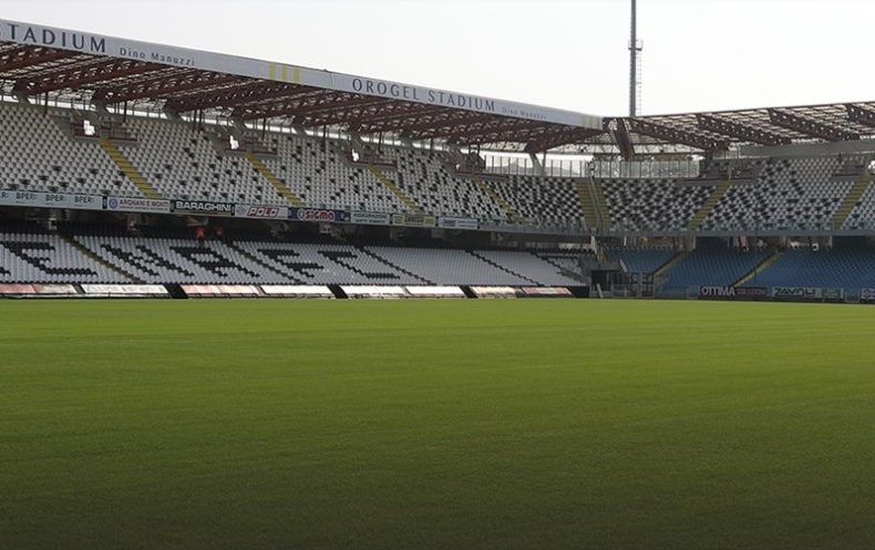 Salta Cesena-Perugia, troppi positivi al Covid. Mercato finito: il punto