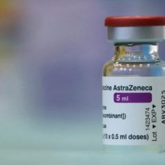 Vaccini under 60, ok a richiamo Astrazeneca per chi rifiuta il mix