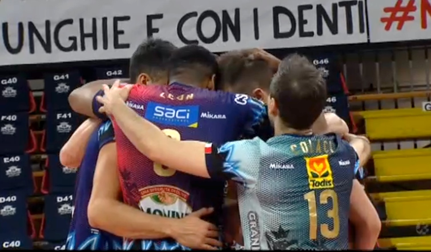 Impresa Sir, vince 4 set e passa in semifinale