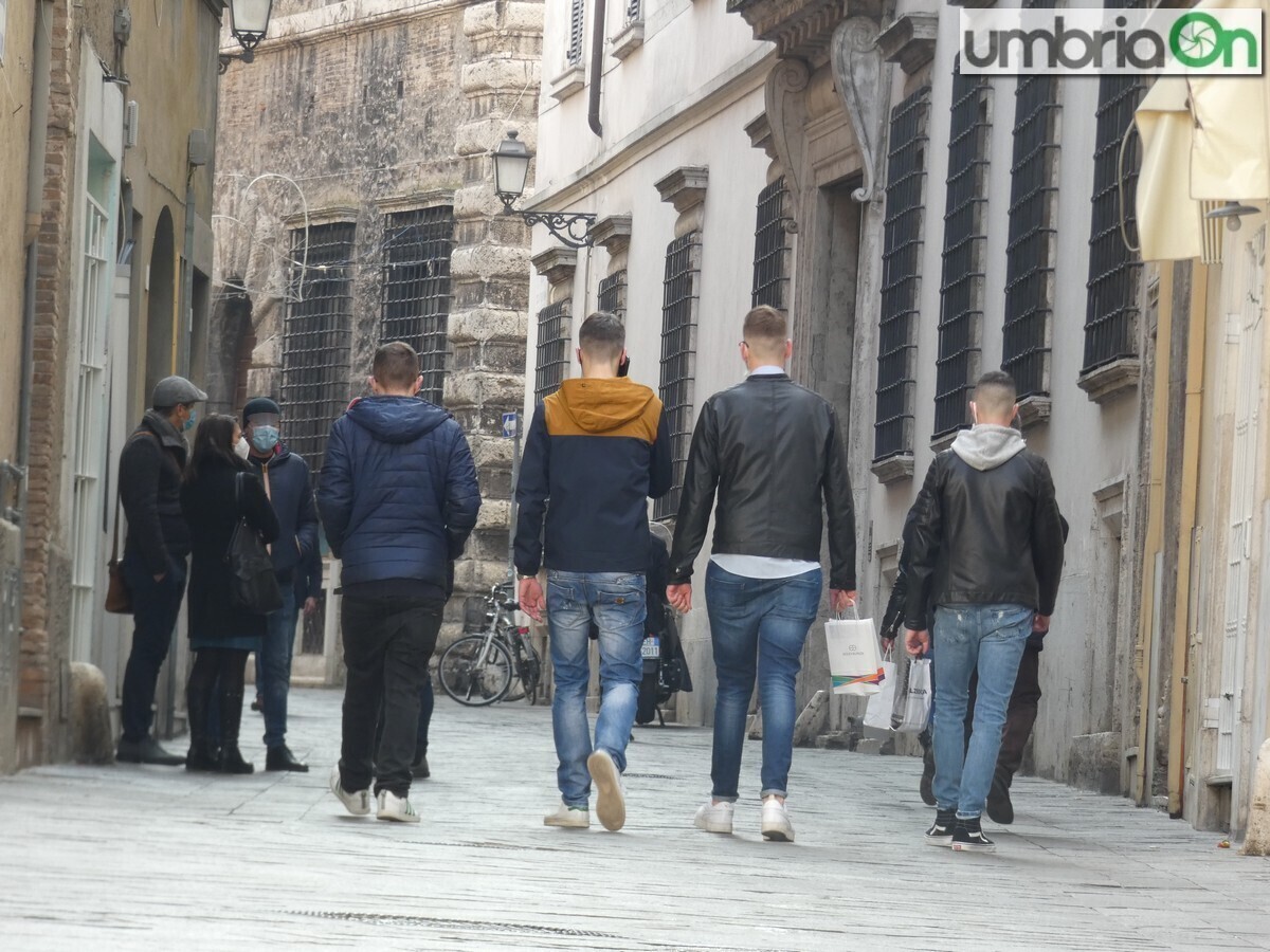 Covid, 448 guariti e 283 nuovi casi di cui 40 a Terni. Altri 13 decessi
