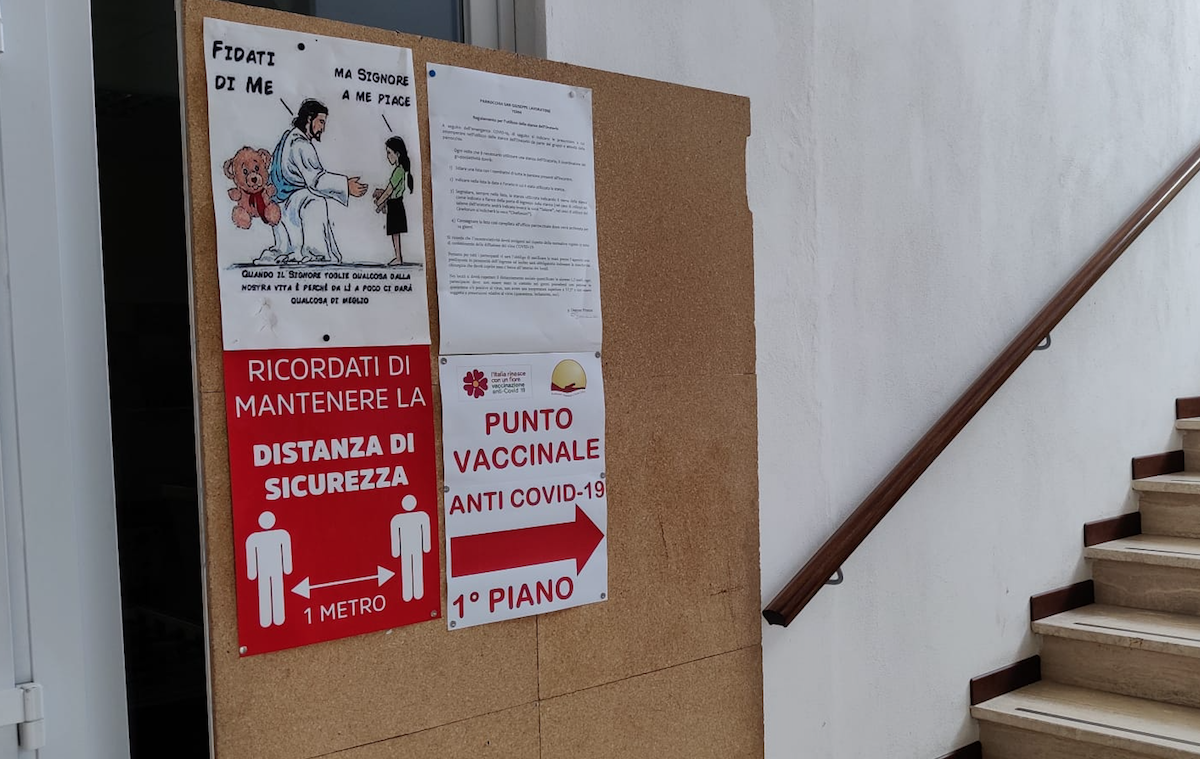 Terni, Hub vaccinale nella sede di ‘Aiutiamoli a vivere’