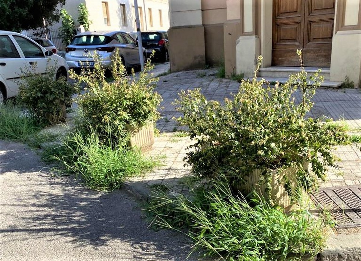 «Da via Mazzini a piazza Tre Monumenti il degrado è tangibile»
