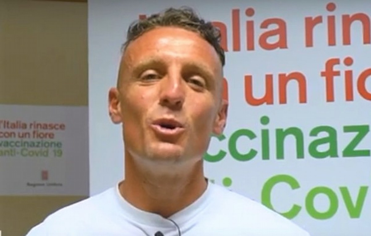 Perugia e Ternana insieme contro il virus: «Vacciniamoci» Video