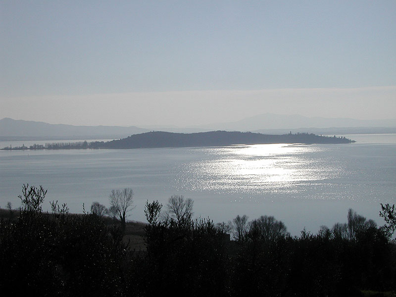 Il lago restituisce il corpo della 56enne scomparsa a Tavernelle