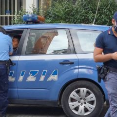 Esce dal carcere e tenta di rapinare una donna: di nuovo ‘dentro’
