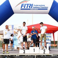 Triathlon, Settimi trionfa a Giulianova. Con dedica a Rivelli