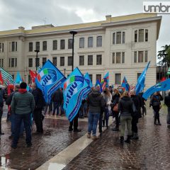 Cgil, Cisl e Uil in piazza a Terni: «Serve lavoro stabile e di qualità»