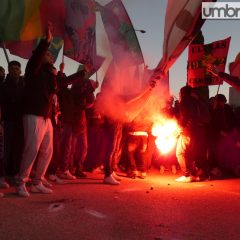 Ternana, ‘carica’ ultras per le Fere alla vigilia del derby – Video/foto