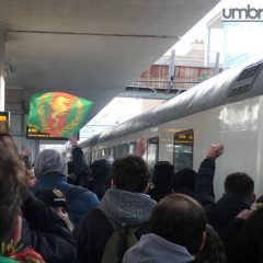 Ternana, trasferta ‘vecchio stampo’ per i tifosi: la partenza in treno per Frosinone