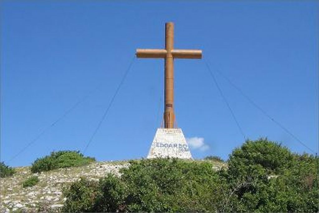 Terni, La Croce al buio «Ripristinare l’illuminazione» umbriaON