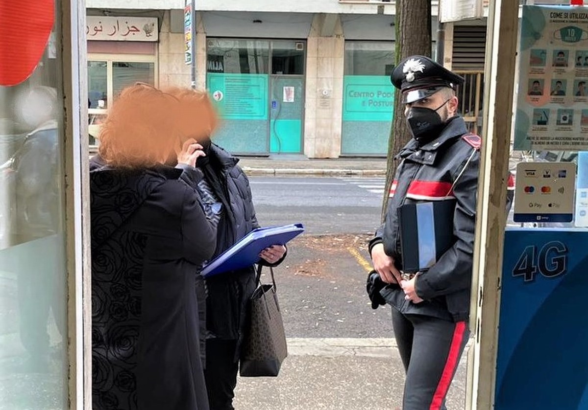 Terni: cibi scaduti, niente green pass e due lavoratori in nero. ‘Stangato’ un negozio