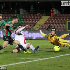 Ternana, 6° ko in casa: il Monza passa 0-1. Si trema per Falletti