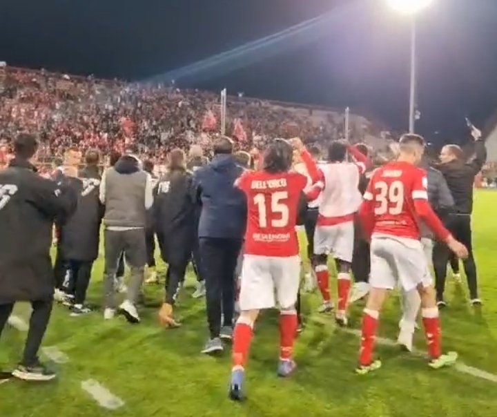 Il Perugia è ai playoff: Monza al tappeto e Frosinone ko in casa