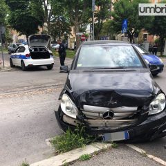 Terni: ennesimo incidente all’incrocio fra viale Brenta e via Piave. Un ferito