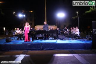 Terni, il concerto di Cristiana Pegoraro in piazza Tacito – Gallery