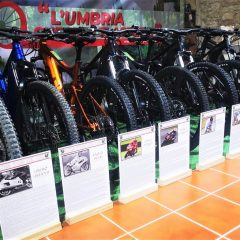 Turismo a Piediluco: parte il servizio di noleggio e-bike con il Thyrus Cycling Team