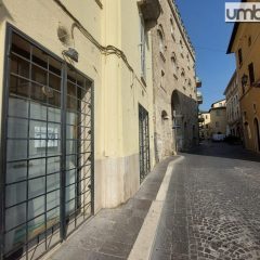 Terni, Comune riprova a vendere l’ex meeting point in via Cavour: 53 mila euro