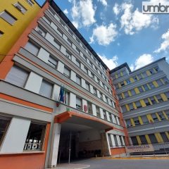 Ospedale Terni, 94 assunzioni previste nel 2023. I fattori per la perdita di personale