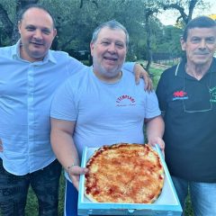 Ferentillo: chi mangia la pizza aiuta la Croce Verde. Giovedì l’evento