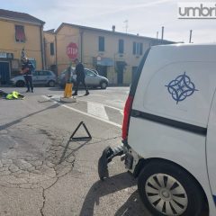 Terni: impatto fra furgone e bici a borgo Bovio. Ferito 75enne