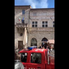 Perugia, fumo da un ristorante del centro: era un guasto alla canna fumaria