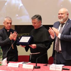 Premio internazionale ‘Tommaso Moro 2022’ a padre Enzo Fortunato