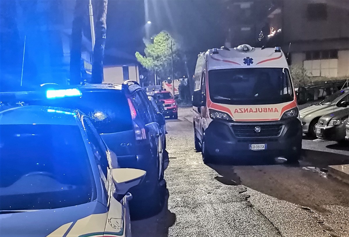 Terni: si barrica in casa e minaccia di far saltare in aria il palazzo. Tutti in salvo