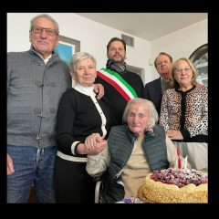 Nonna Maria arriva a 104 e festeggia fra l’affetto dei propri cari