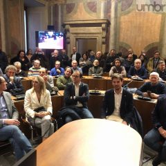 Bonaccini a Terni: «Umbri, attenti a questo Governo» – Foto e video