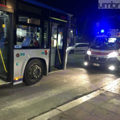 Terni: 31enne investita da un autobus in via Piave