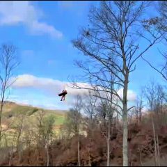 Colfiorito: taglialegna si ferisce un piede con la motosega. Soccorso