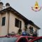 Spello, termocoperta innesca incendio: salva 89enne