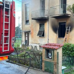Terni, San Giovanni: brucia appartamento. Soccorsa una persona
