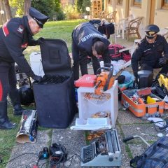 Droga, refurtiva e una pistola clandestina: due arresti a Perugia