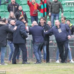 Ternana: sabato folle al ‘Liberati’ fra sfoghi, dimissioni e sputi. Alta tensione Bandecchi