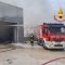 Bevagna: capannone industriale in fiamme. Crollato il tetto