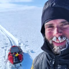 Lorenzo Barone attraversa l’Islanda e fa i conti con le tempeste di neve