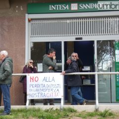 Terni: stop sportello Intesa in via Narni. Cittadini sul piede di guerra – Video