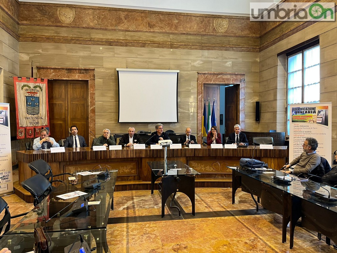 Desertificazione bancaria: «Problema per il tessuto sociale ed economico»