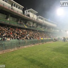 Elezioni Terni: Bandecchi abbraccia la folla del Liberati