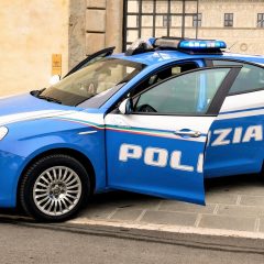 Rapina in banca da 40 mila euro: terrore e 7 persone sequestrate