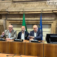 Elezioni a Perugia e in Umbria, palasport e incompatibilità: la conferenza stampa di Bandecchi